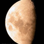 月（月齢8）の写真